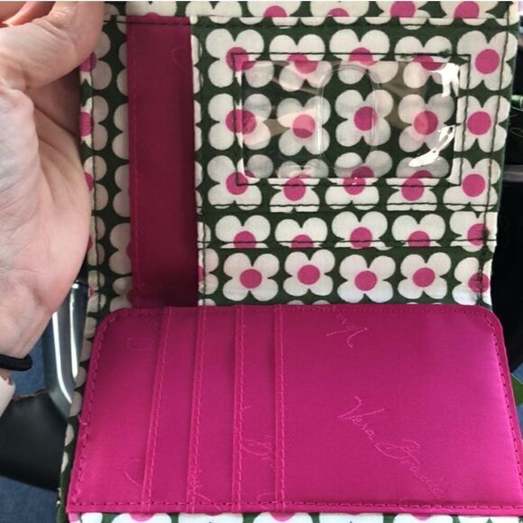 New Vera Bradley Euro Wallet Olivia Pink - Picture 3 of 8